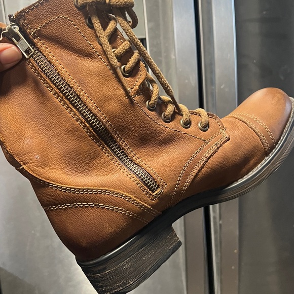 Steve Madden Troopa 2.0 Women's Combat Boots  sz 8 Cognac-colored leather - Picture 13 of 14